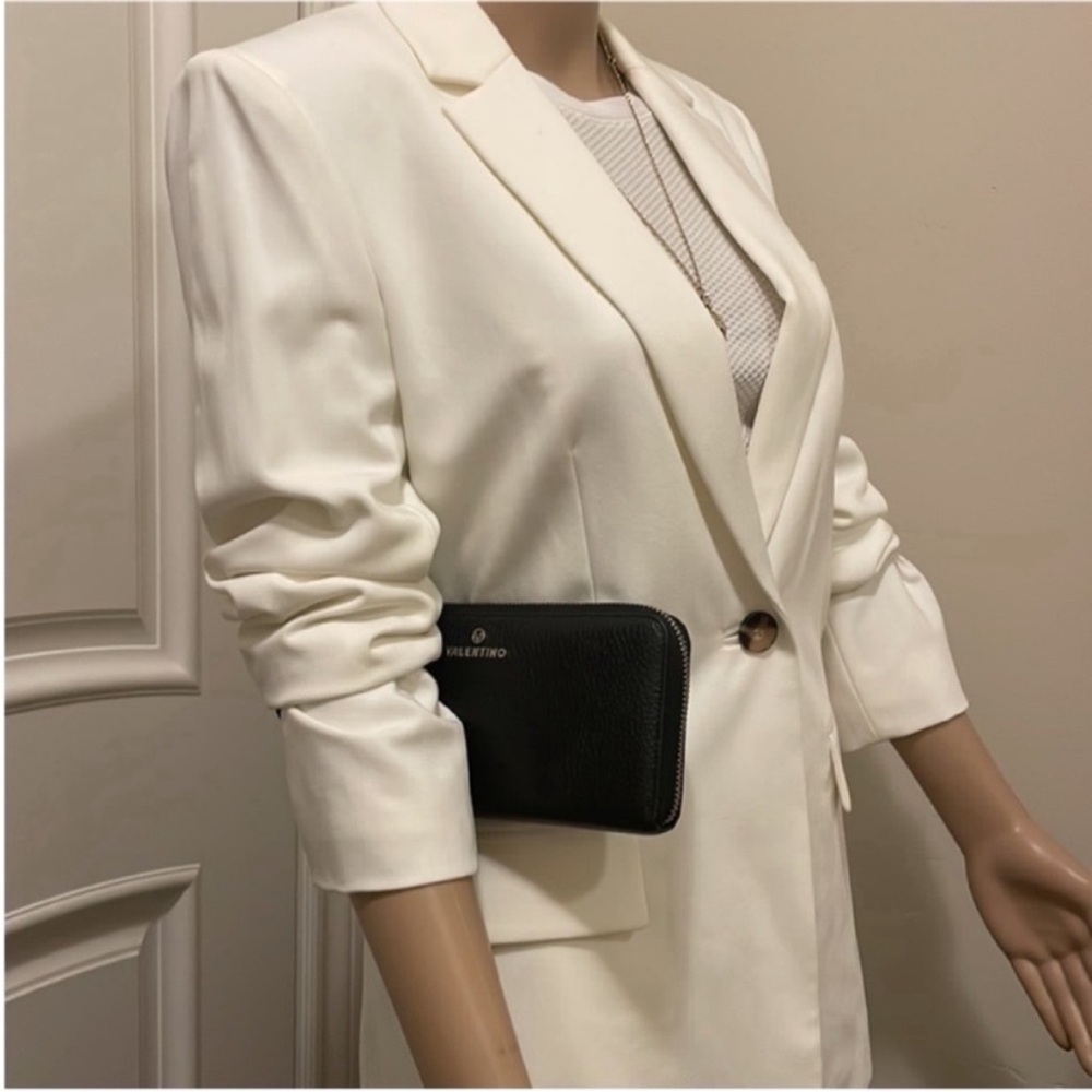NEW✨Valentino Leather Envelope Wallet by Mario Valentino - Picture 9 of 9
